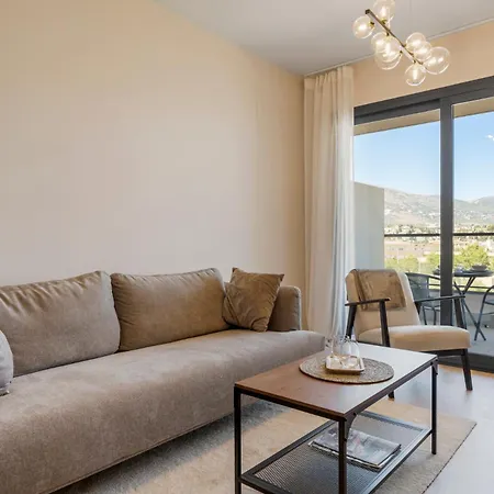 Apartment With Pool By Costarentals - Ref 251 *